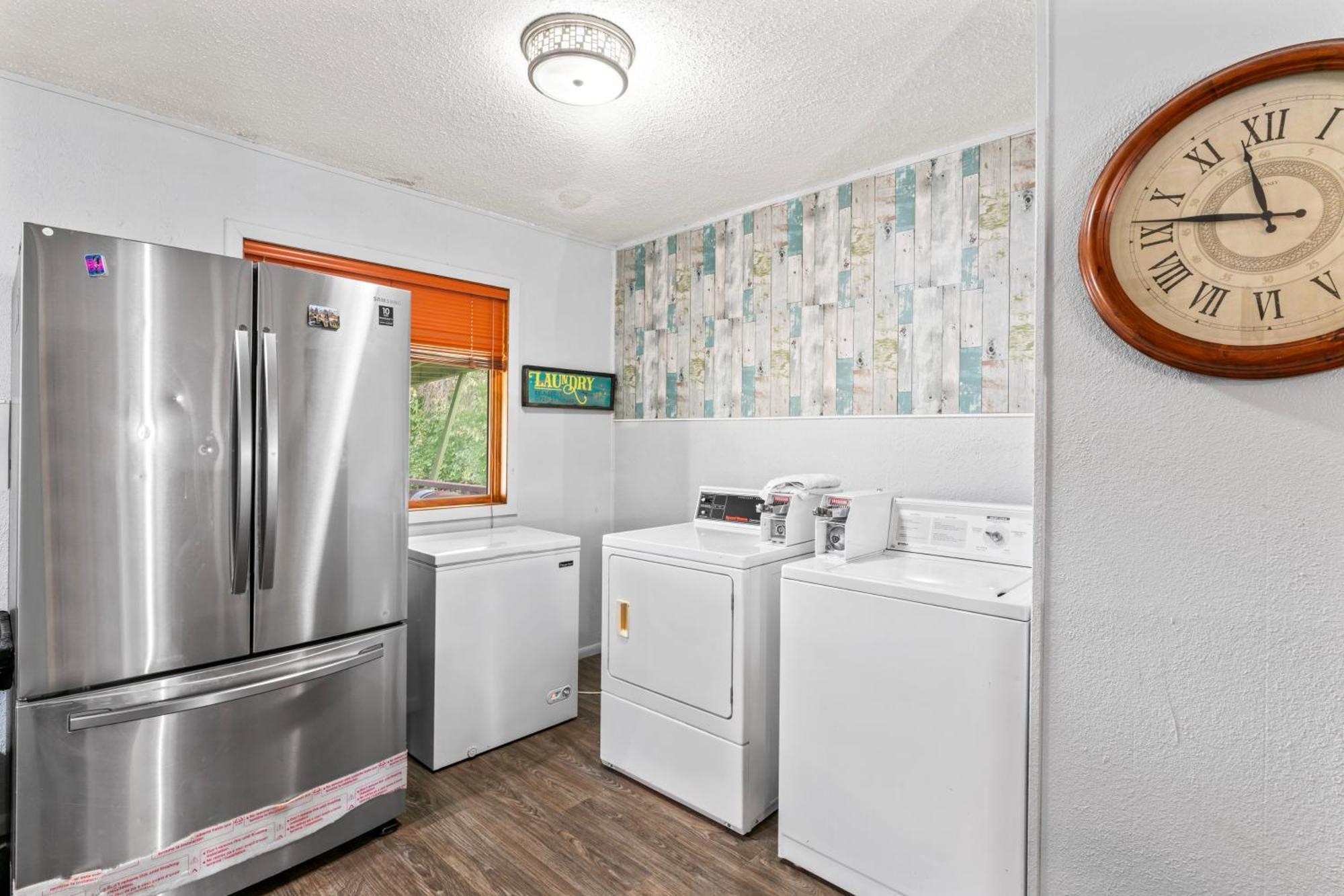 Compact, Comfortable And Cozy Too Anchorage Exterior photo