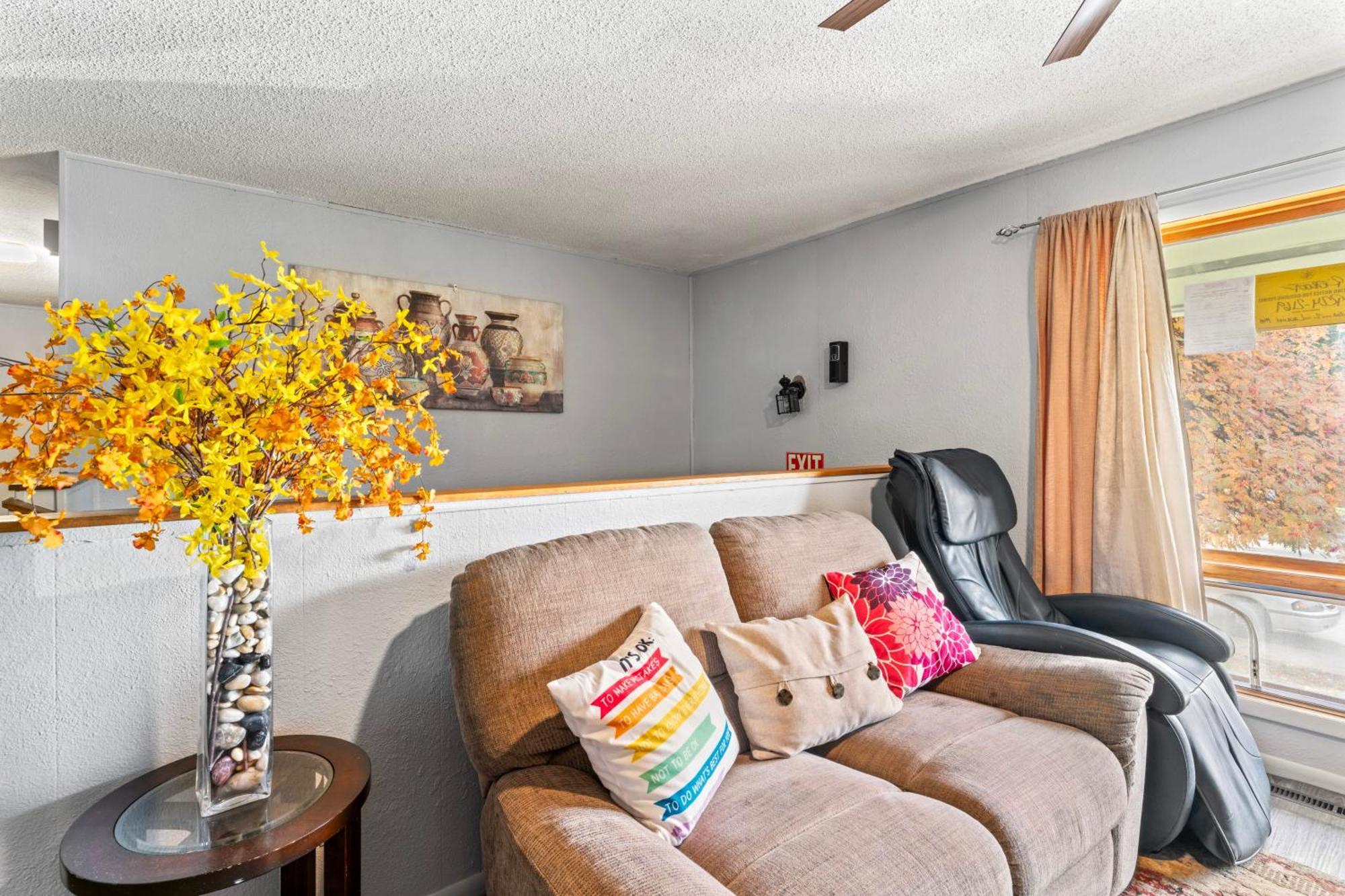 Compact, Comfortable And Cozy Too Anchorage Exterior photo